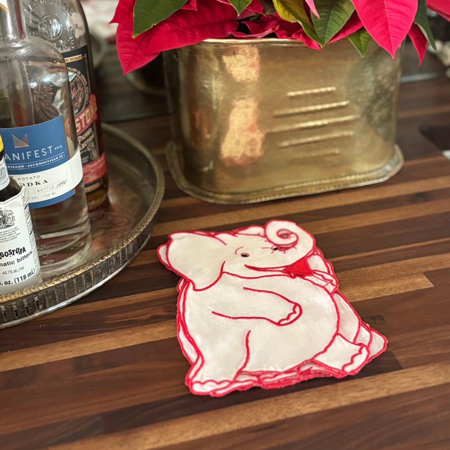 Set of 8 Vintage Elephant Linen Cocktail Napkins